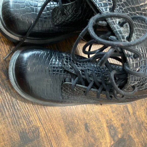 Dr. Martins Knee High Black Croc/Snake Skin Boots - Vintage -- Sz 3 men/5 women main image 4